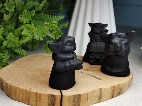 Yoda Black Obsidian Figurine – Star Wars