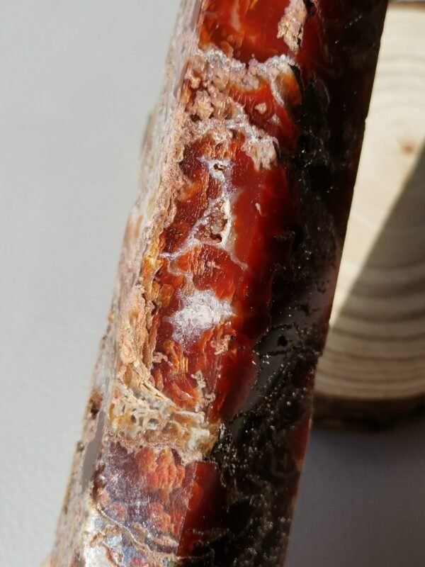 Torre de Ágata Musgo Roja-Cristal Energético