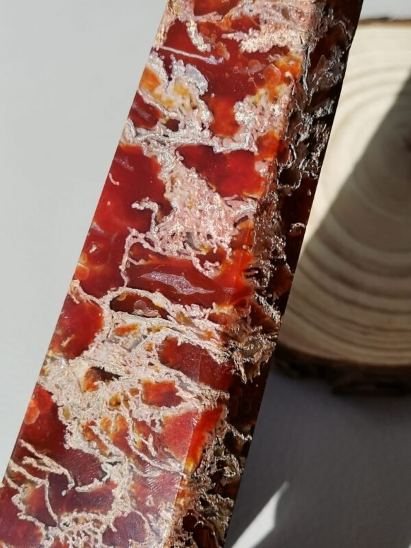 Torre de Ágata Musgo Roja-Cristal Energético