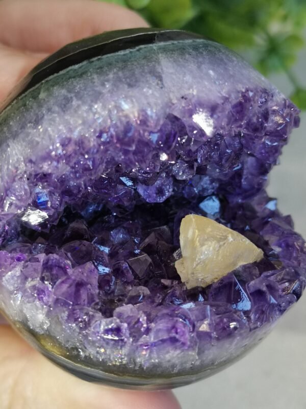 Amethyst "smile" geode with calcite