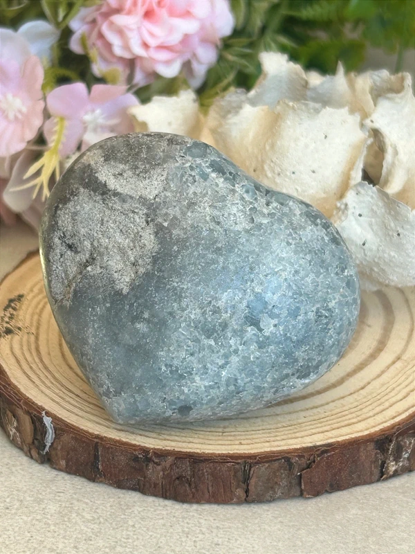 Corazón de celestina natural azul
