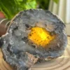 Geoda de ágata bandeada con cristales naturales