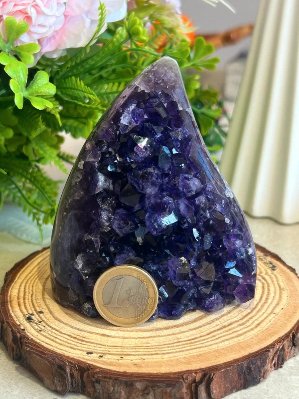 Amatista drusa · forma de llama de vela