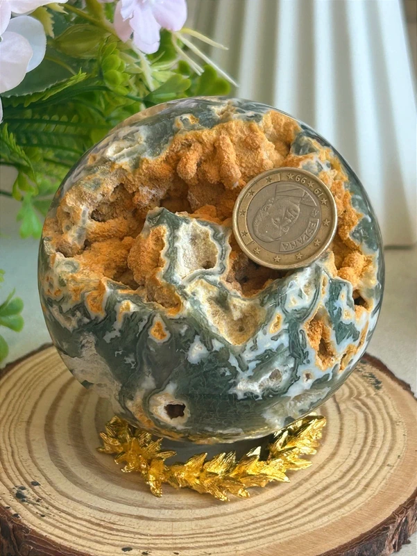 Esfera de ágata musgo con gran cavidad druzy