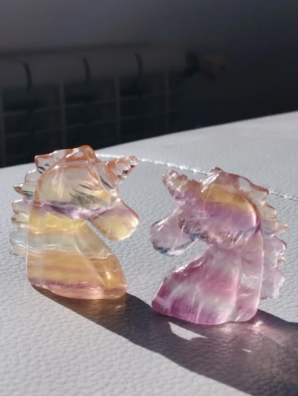 Unicornio de fluorita multicolor • cristal (precio especial)