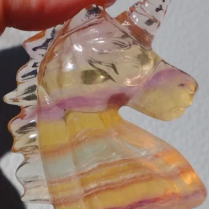Unicornio de fluorita multicolor