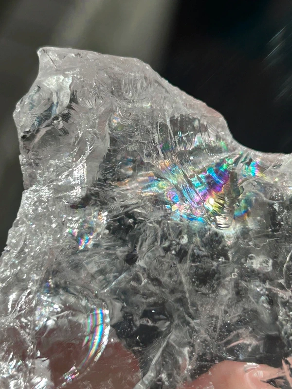 1776014245-2.webp Clear Quartz (Rock Crystal) · alta transparencia con arcoíris natural