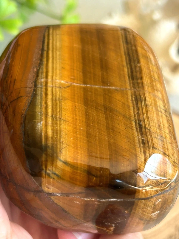 Decorative piece of natural tiger's eye