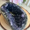 Geoda de amatista morada intensa • pieza decorativa de escritorio