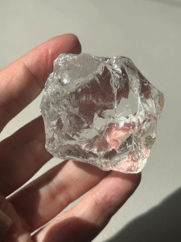 Clear Quartz (Rock Crystal) de alta transparencia con arcoíris natural