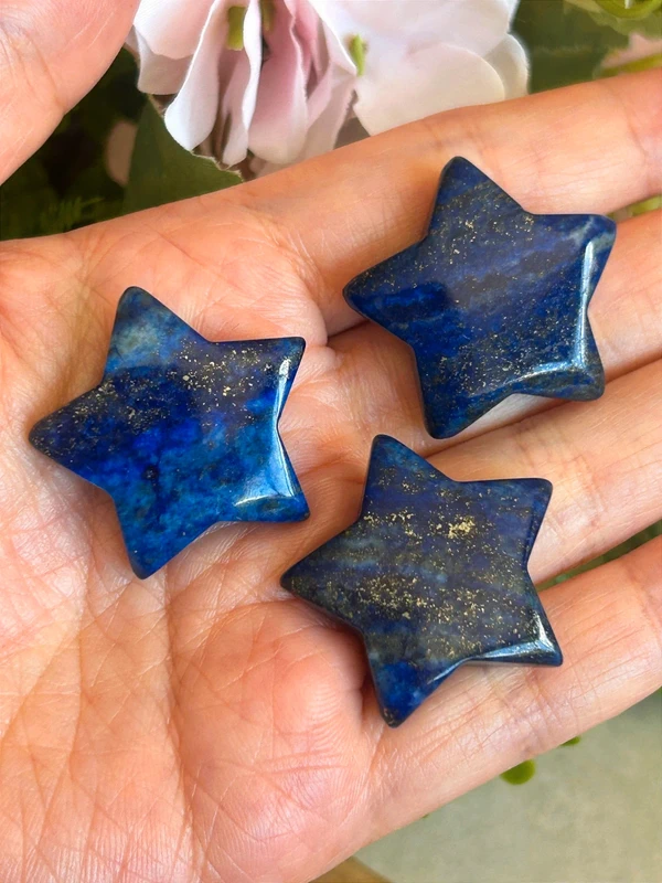 Natural lapis lazuli star