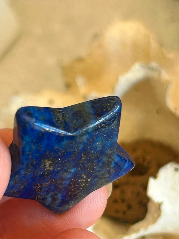 Natural lapis lazuli star