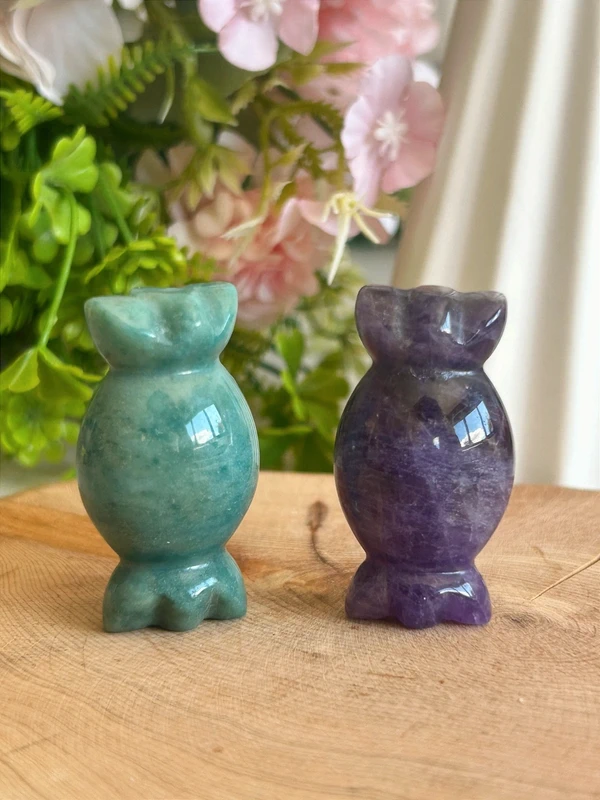 Candy-shaped figure in natural stone • Amazonite / Amethyst