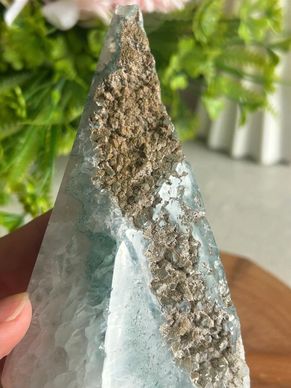 1776763722-3.webp Natural green agate point