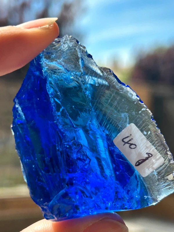1776865765-2.webp Andara azul profundo · muy luminoso y transparente