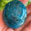 Apatita azul piedra de mano natural