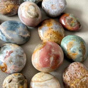 Piedras de palma de cristal de jaspe marino