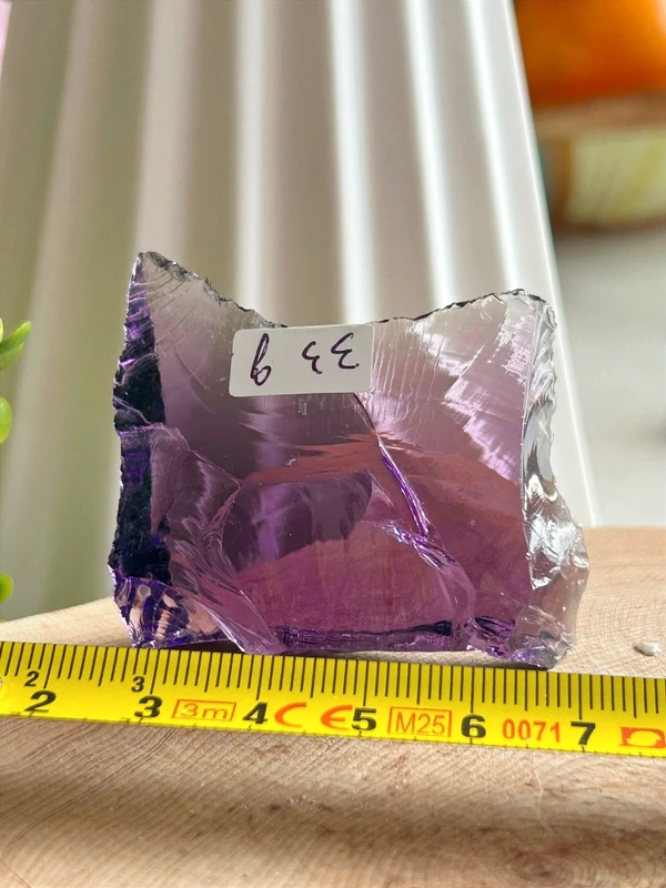 Andara violet amethyst · very luminous and transparent crystal
