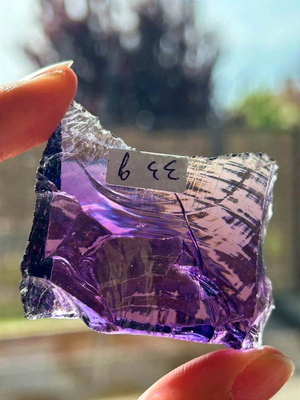 Andara violet amethyst · very luminous and transparent crystal