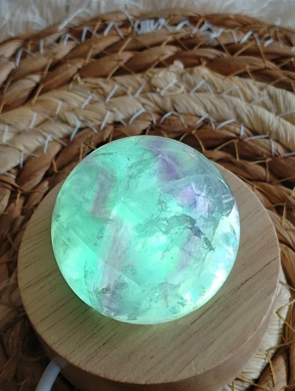 1777133687-3.webp Mint green fluorite sphere • Crystal