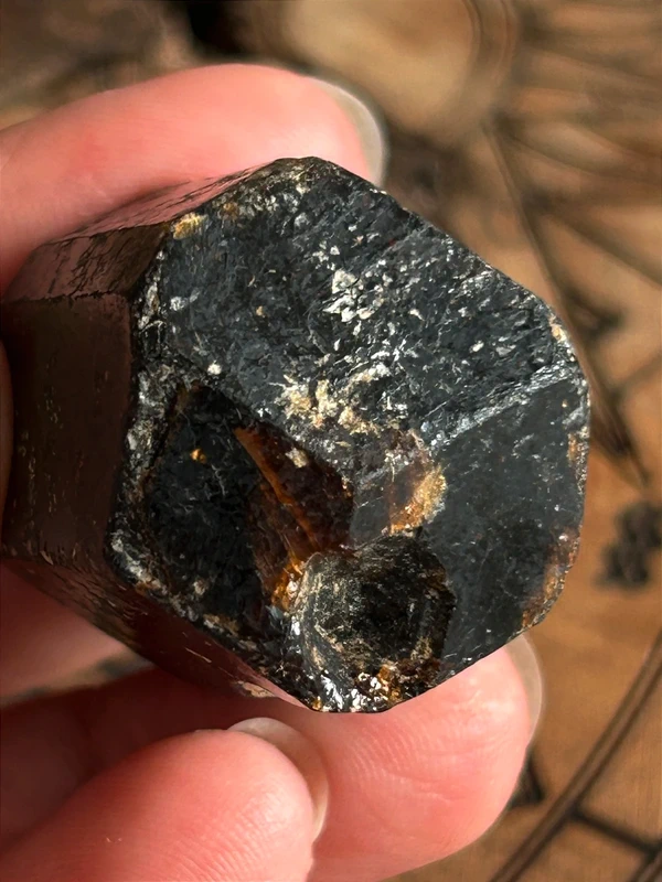 1777155202-2.webp Black tourmaline • God's footprint • natural golden tones