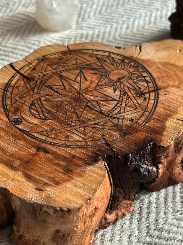 Lightning-Struck Wood / Sun-Moon-Zodiac Astrological Board / Crystal Display Stand