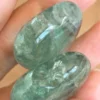 Corazones de fluorita verde menta • Cristal natural