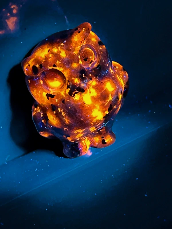 Stone owls with UV flame effect and translucent opaline