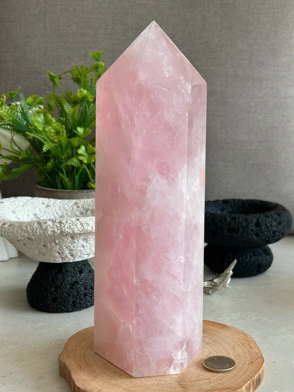 1777625574-3.webp Large natural rose quartz column