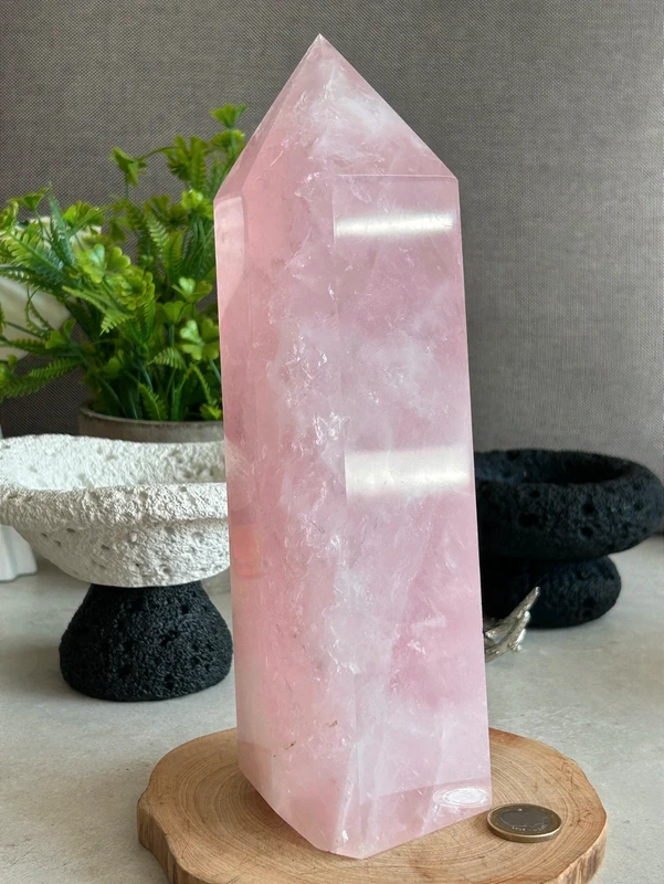 1777625574-4.webp Large natural rose quartz column