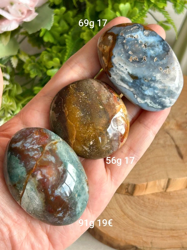 Piedras de palma en cristal de jaspe oceánico