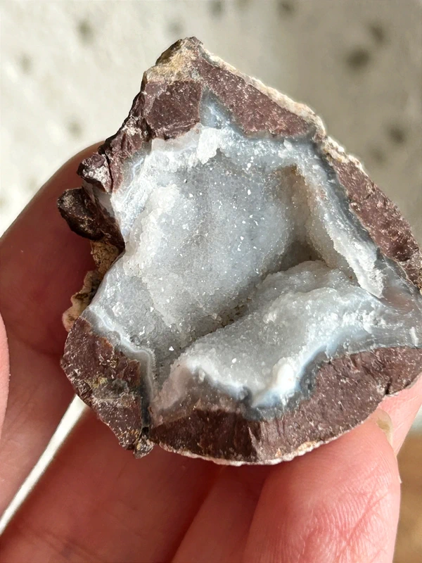 Agate geode • Natural druse