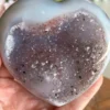 Corazón de ágata natural con drusa