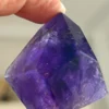 Amatista natural violeta intensa
