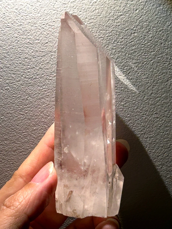 Cuarzo rosa natural "Twin Crystal"
