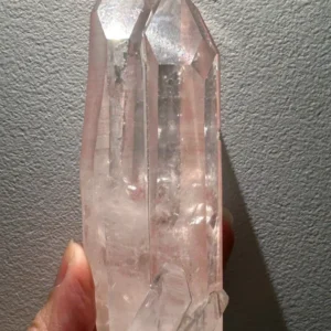 Cuarzo rosa natural "Twin Crystal"