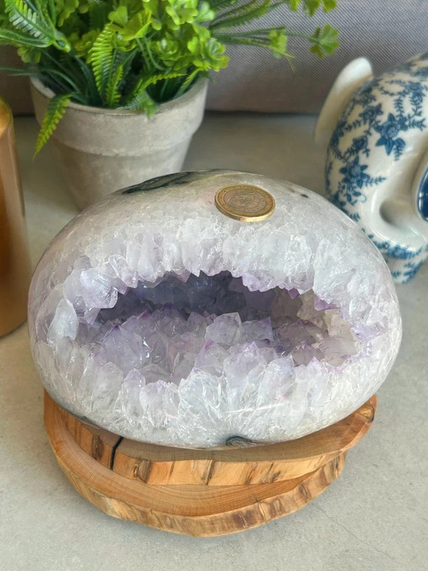 Large “Smile” Natural Quartz Geode