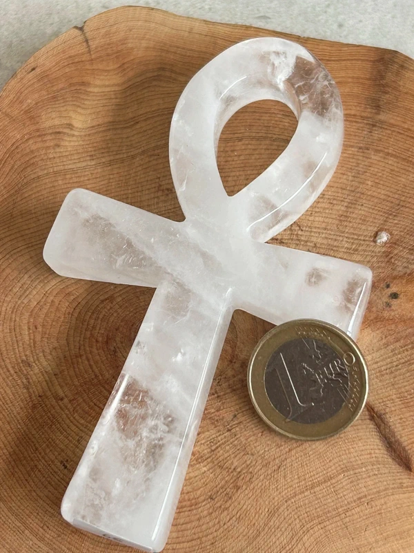 Ankh de cuarzo blanco natural