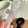 Ankh de cuarzo blanco natural