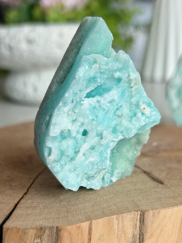 1778715102-2.webp Torre de Aragonite azul natural