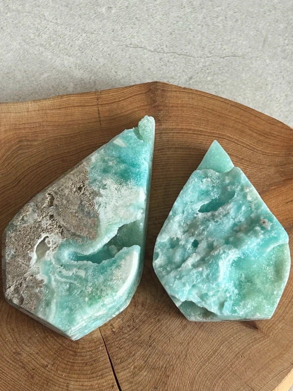 Torre de Aragonite azul natural