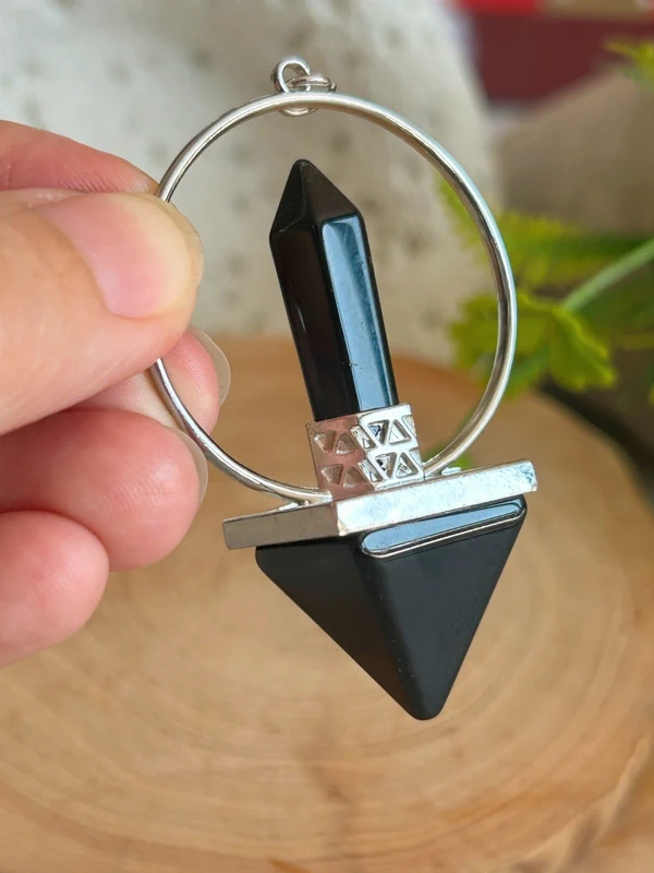 Natural obsidian double-pointed pendant 🖤