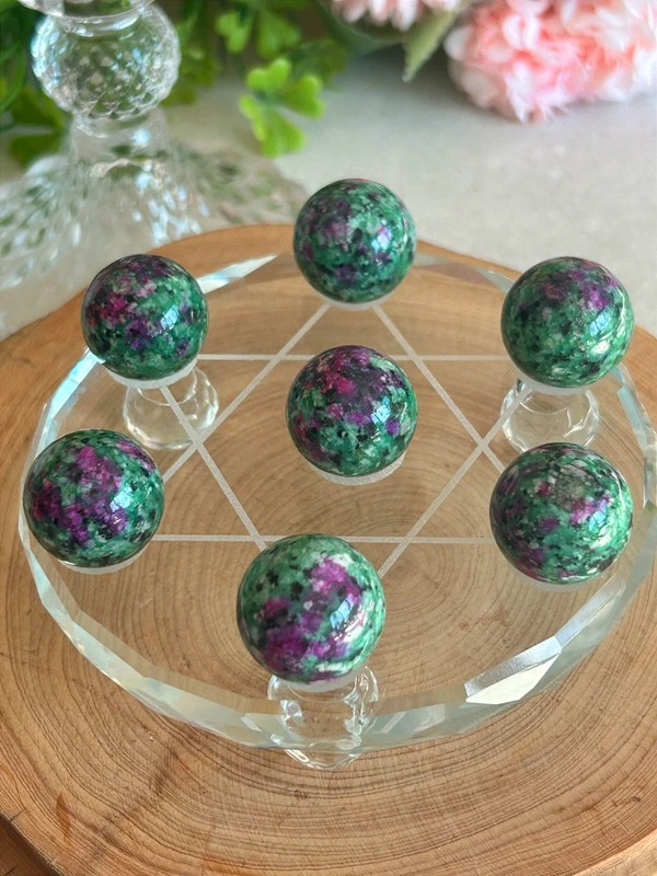 Ruby Garden Natural 🌿 “7 Stars” UV-Reactive Sphere Set