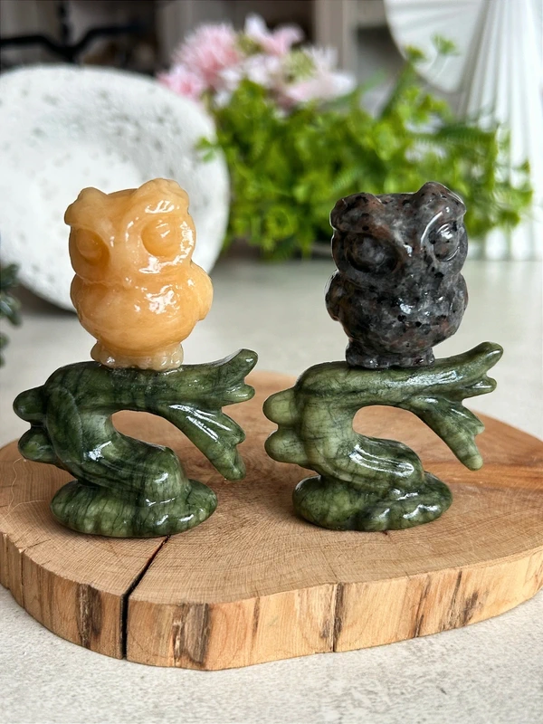 Owl on a branch • natural yellow calcite