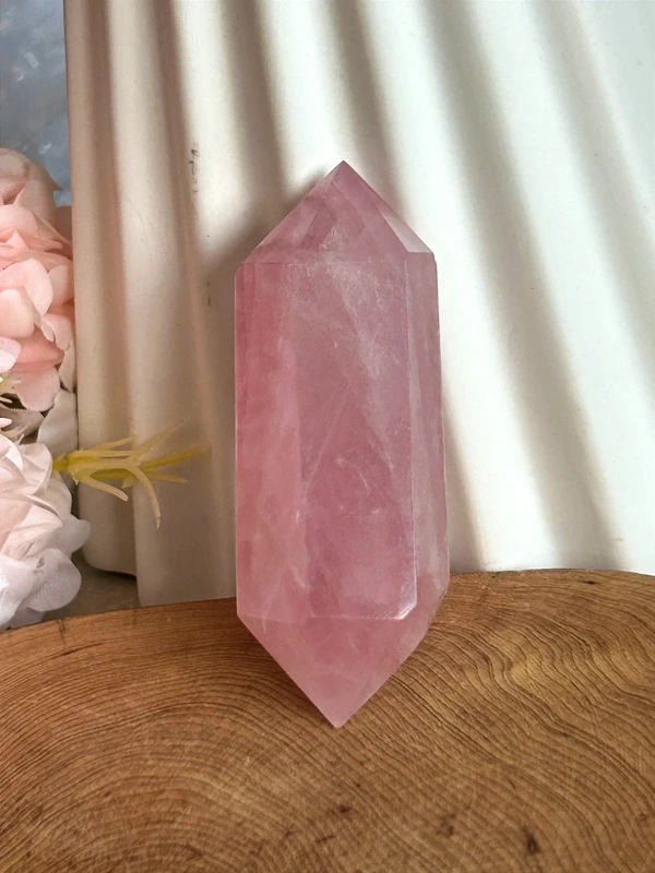 1779008407-1.webp Double-ended natural rose quartz