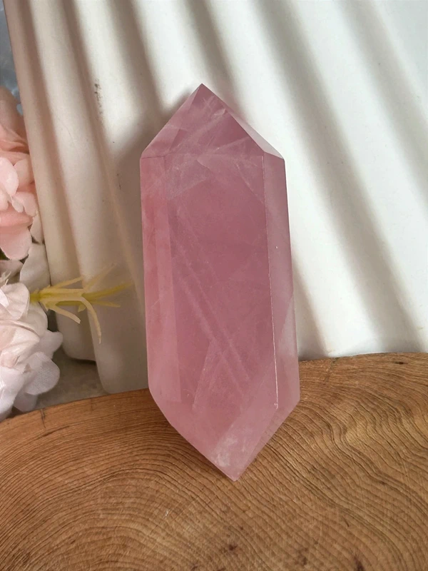 1779008407.webp Double-ended natural rose quartz