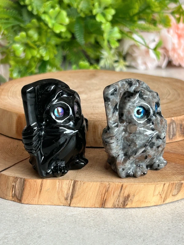 Guardian Owl · Natural Obsidian