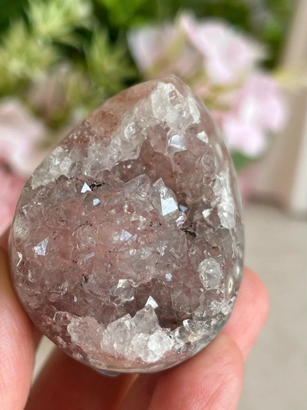 Huevo de amatista rosa natural