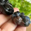 Patita de mascota de obsidiana natural