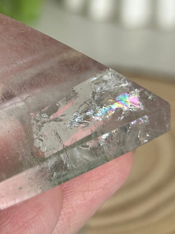 Clear quartz/obsidian pyramids. • Set for energy disposition
